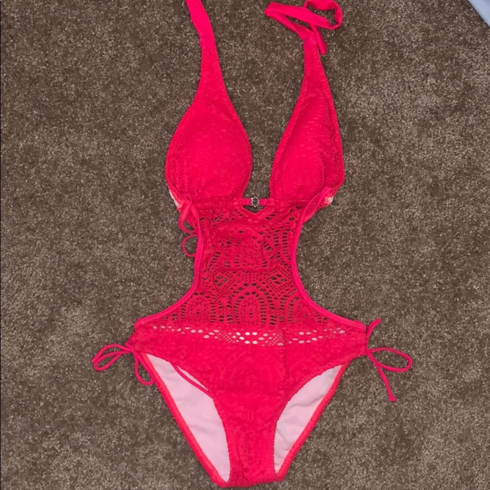 One piece hot pink